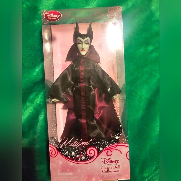 Maleficent Doll - Disney Store Exclusive - First Release - NEW - Sleeping Beauty - Picture 1 of 2